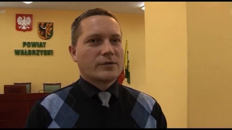 media-4062012mlodziradni